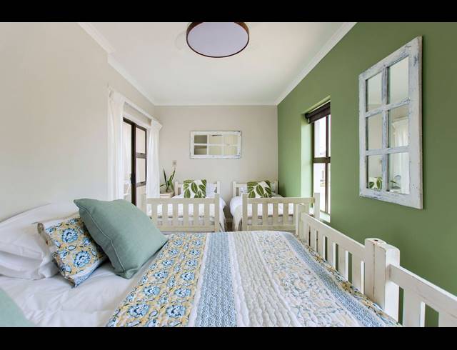 2 BEDROOM APARTMENT FOR SALE IN HELIOS PLACE